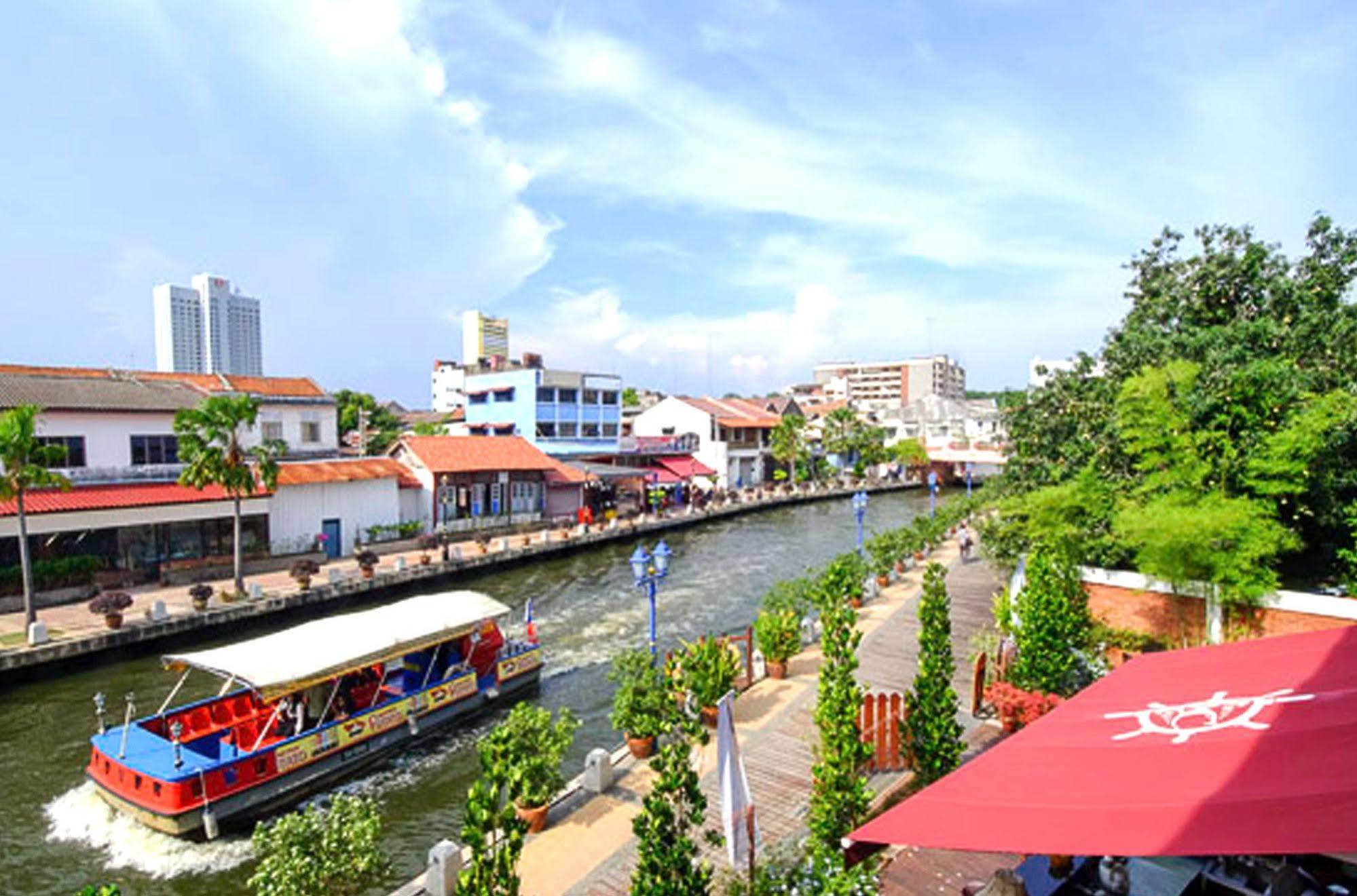 Rc Hotel Melaka Екстериор снимка